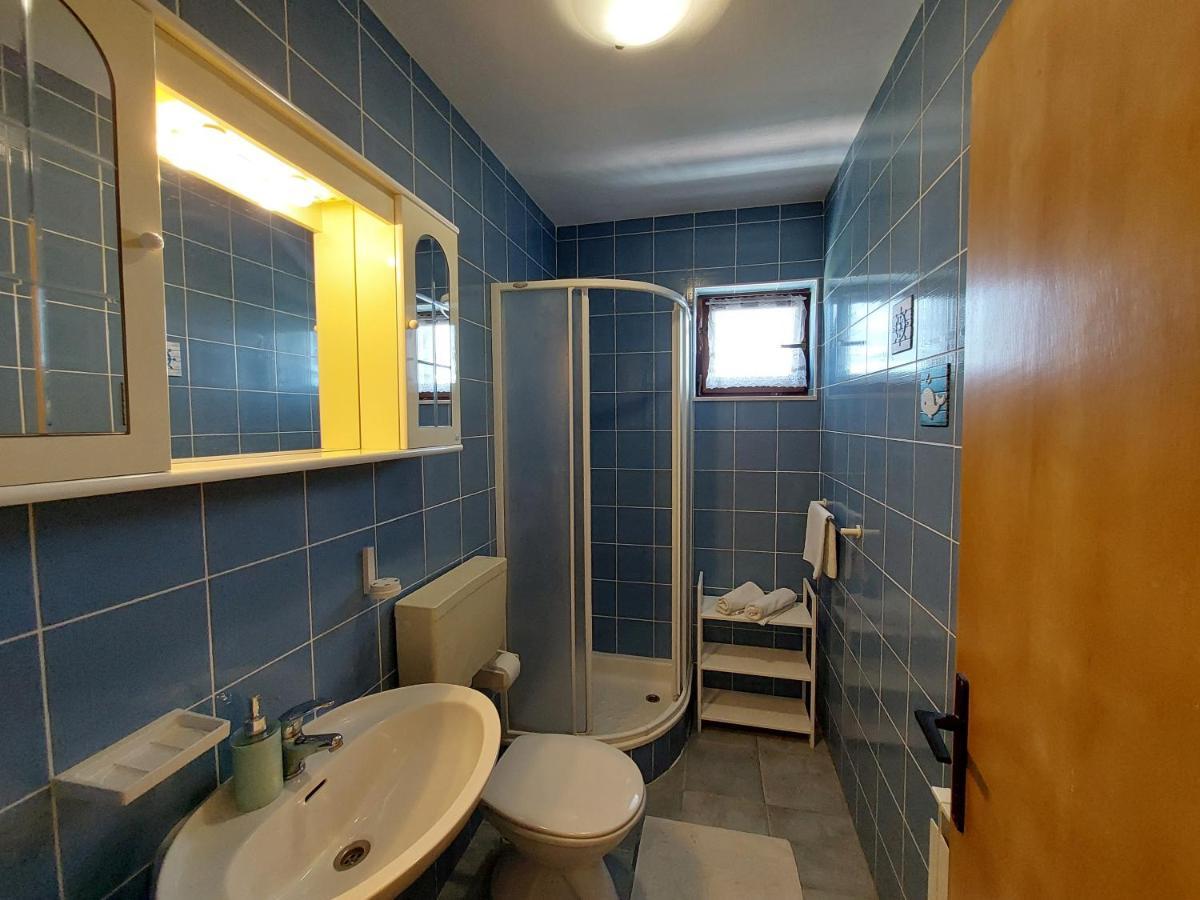 Apartmani Rahela Vodice Bagian luar foto